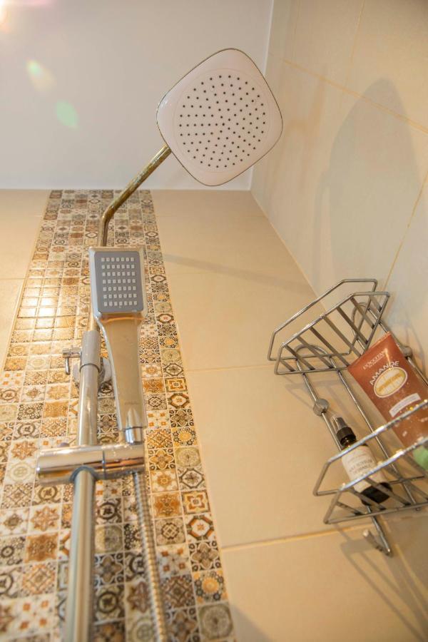 Central Sofia 3-Bedroom Apartment - Urban Art Gallery - Free Parking! Extérieur photo