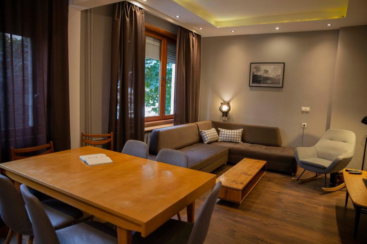 Central Sofia 3-Bedroom Apartment - Urban Art Gallery - Free Parking! Extérieur photo