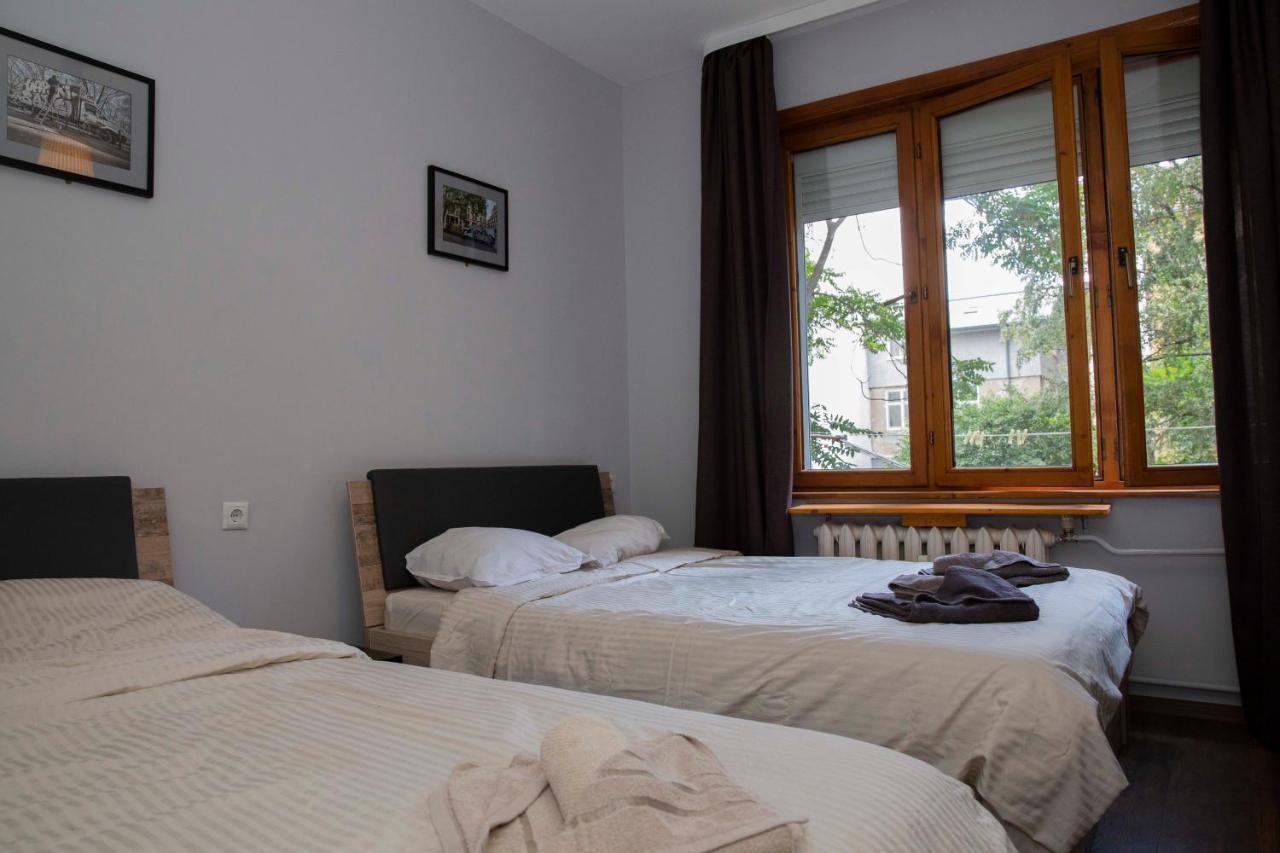 Central Sofia 3-Bedroom Apartment - Urban Art Gallery - Free Parking! Extérieur photo